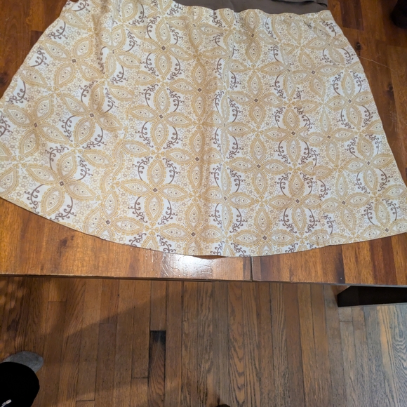 Columbia Cream and Brown A-Line Skirt - Picture 3 of 4